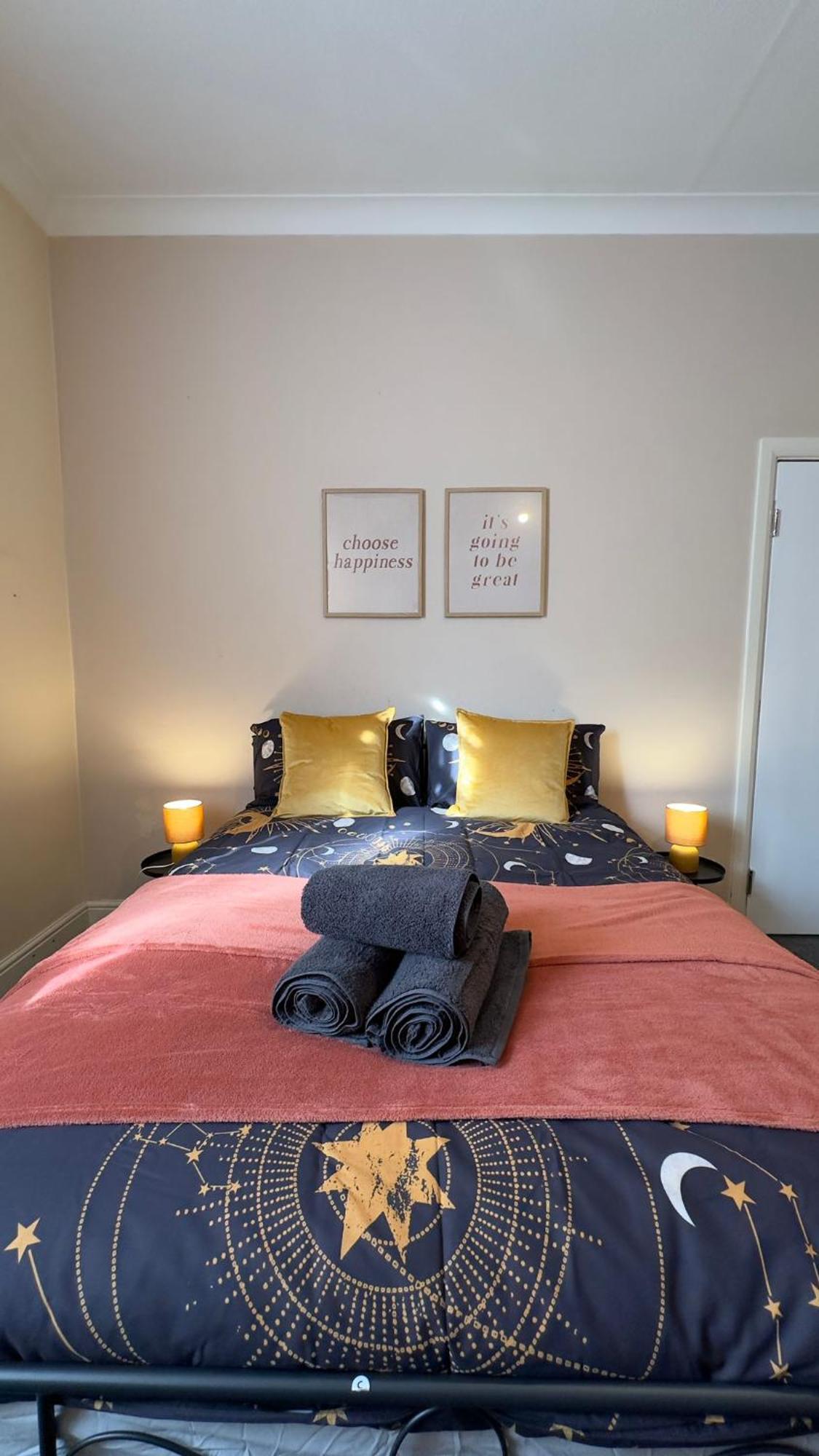 25 Minutes To Central London Rooms 35 외부 사진