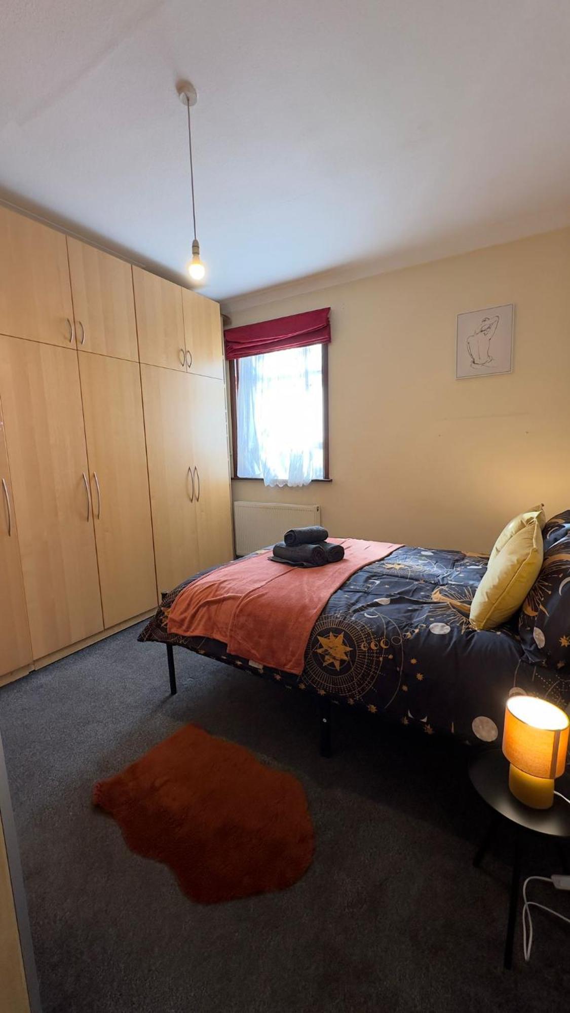 25 Minutes To Central London Rooms 35 외부 사진