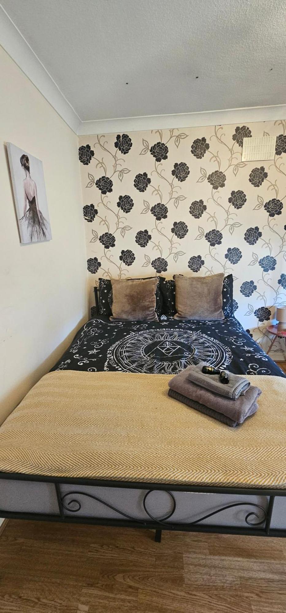 25 Minutes To Central London Rooms 35 외부 사진